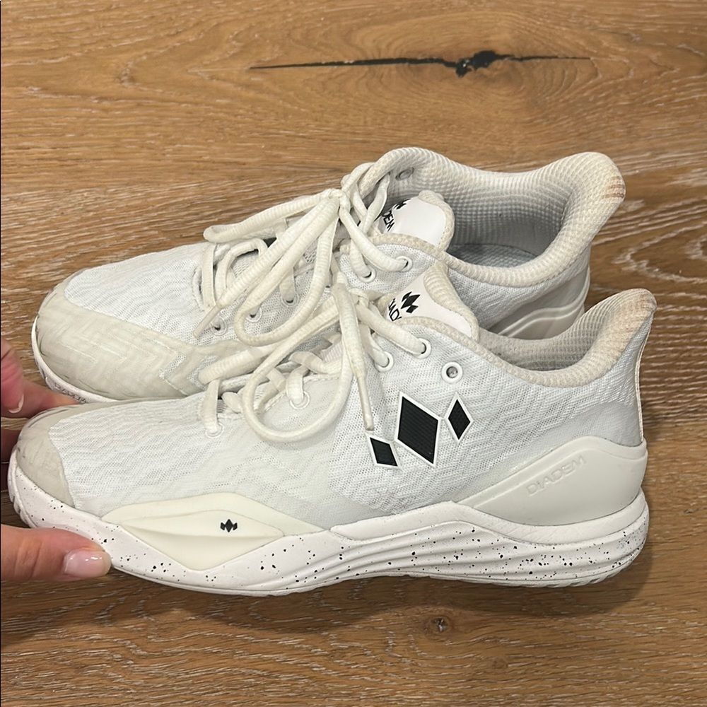 DIADEM COURT BURST White & Black Pickleball Sneakers, Size 7 - Picture 6 of 10